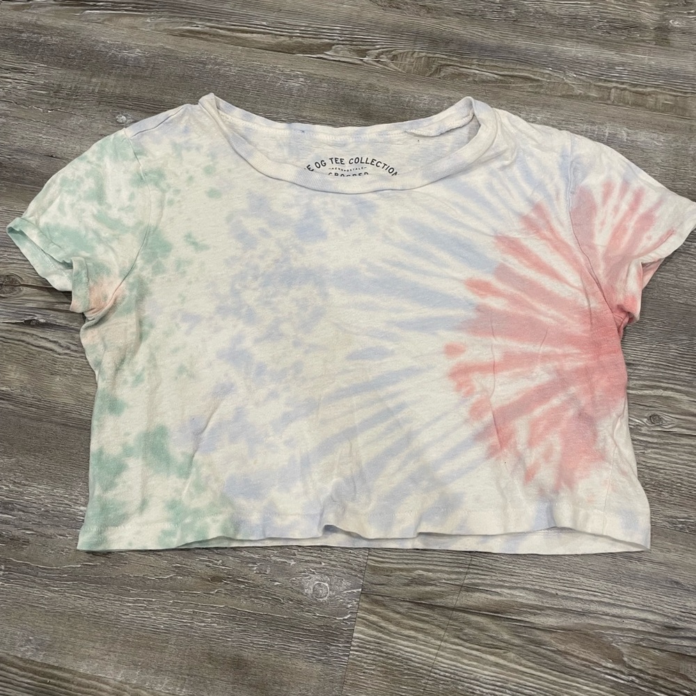 Aeropostale Tie-Dye Crop Top - Red, Green, Blue